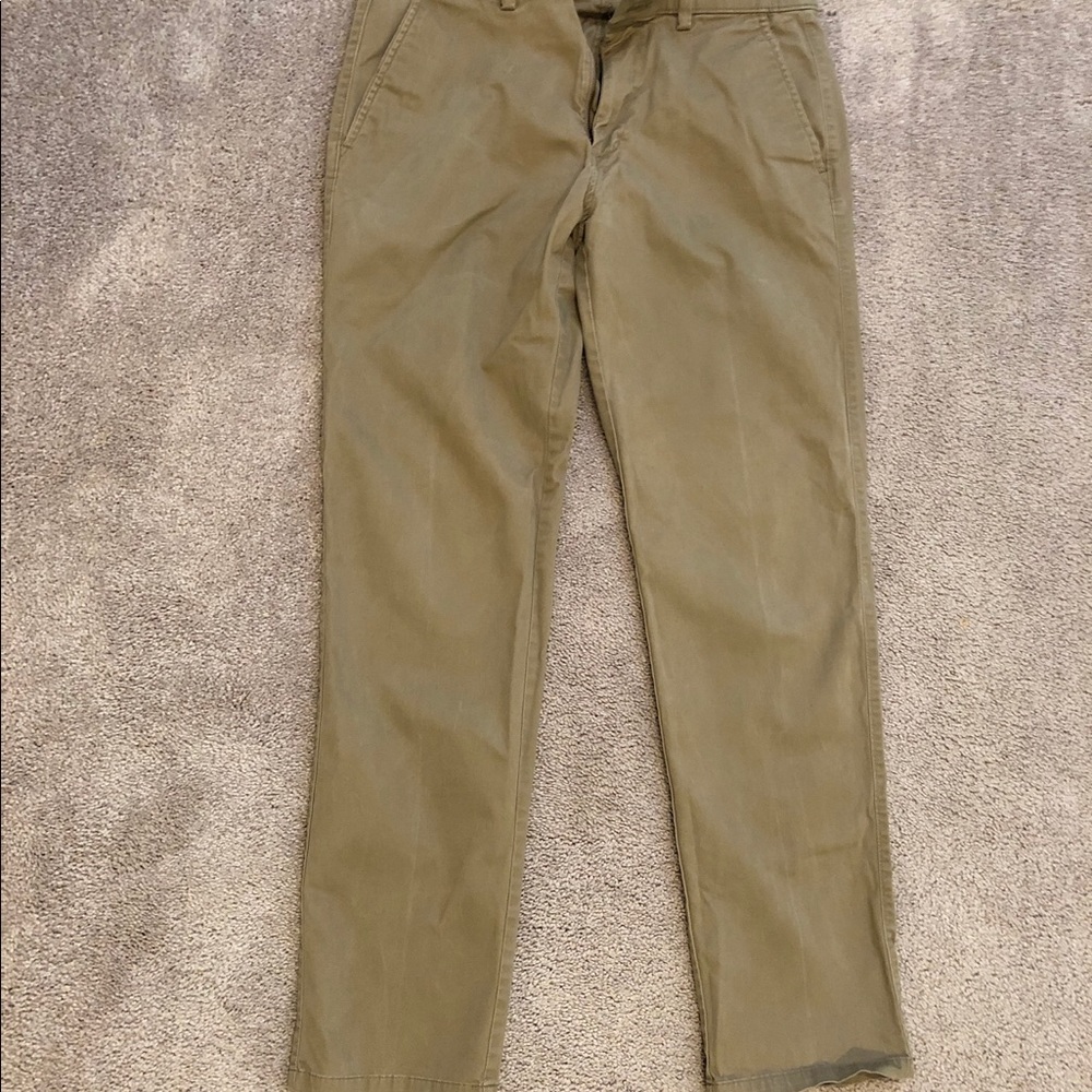 Kenneth Cole Reaction Khakis 33x32